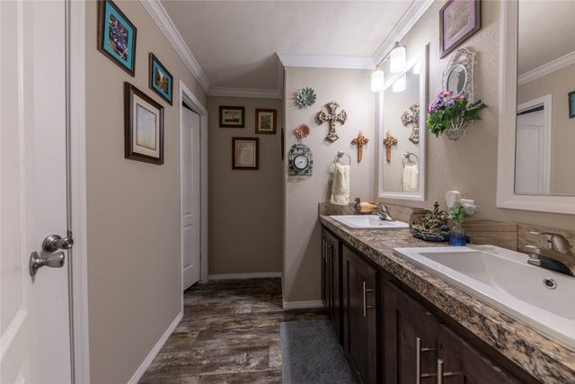 2835 Grays Prairie Lane, Scurry, TX 75158