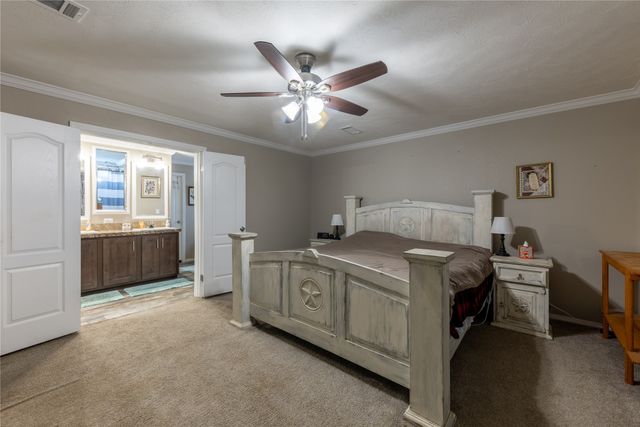 2835 Grays Prairie Lane, Scurry, TX 75158