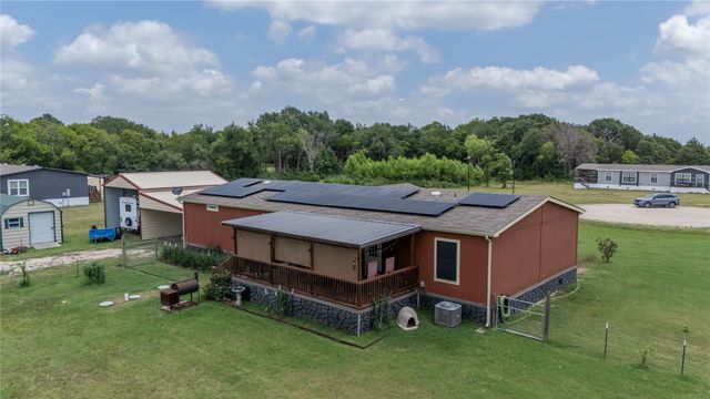 2835 Grays Prairie Lane, Scurry, TX 75158