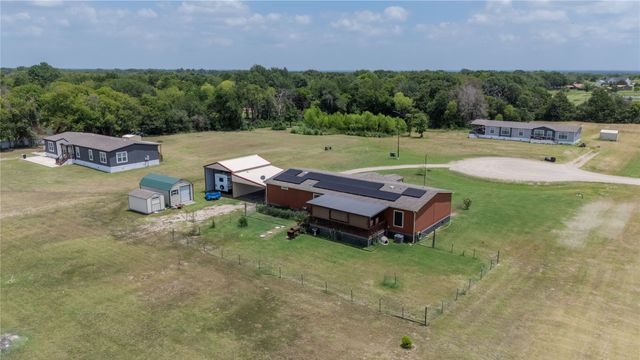 2835 Grays Prairie Lane, Scurry, TX 75158