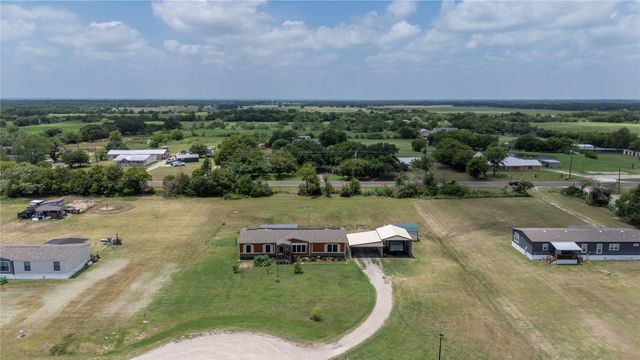 2835 Grays Prairie Lane, Scurry, TX 75158