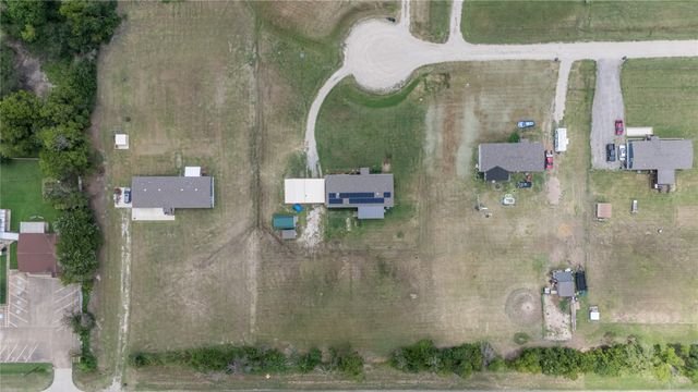 2835 Grays Prairie Lane, Scurry, TX 75158