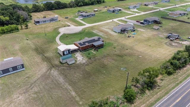 2835 Grays Prairie Lane, Scurry, TX 75158