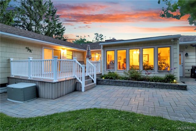 67 Castle Hill Road, Aurora, NY 14052