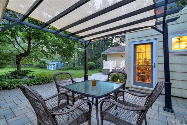 67 Castle Hill Road, Aurora, NY 14052
