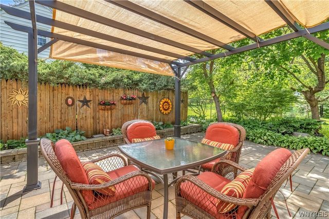 67 Castle Hill Road, Aurora, NY 14052