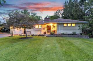 67 Castle Hill Road, Aurora, NY 14052
