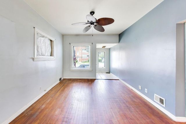 5207 N Lovejoy Avenue, Chicago, IL 60630