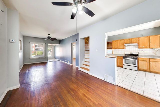 5207 N Lovejoy Avenue, Chicago, IL 60630