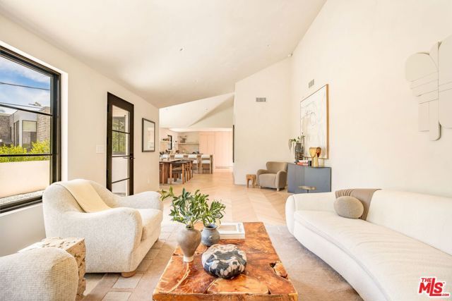 8353 Sunset View Drive, Los Angeles, CA 90069