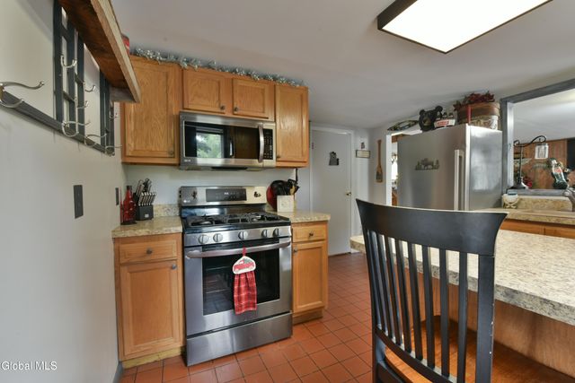 99 Greenfield Avenue, Milton, NY 12020