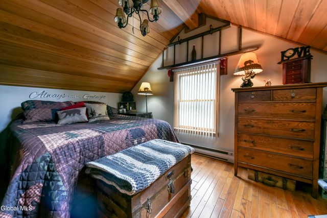 99 Greenfield Avenue, Milton, NY 12020