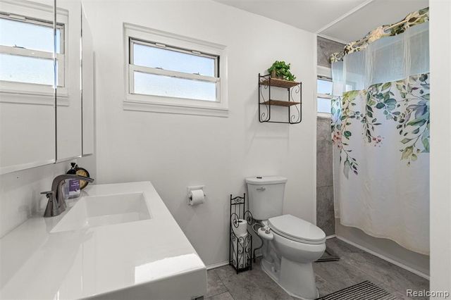 29701 Elmgrove Street, Saint Clair Shores, MI 48082