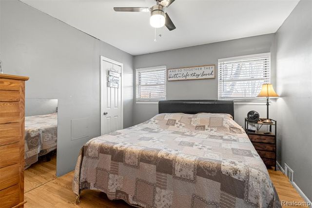 29701 Elmgrove Street, Saint Clair Shores, MI 48082