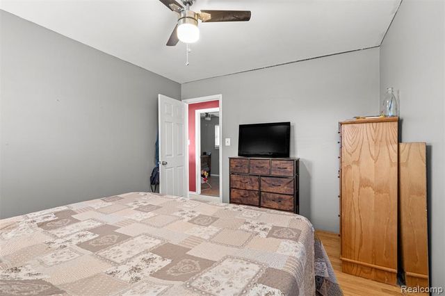 29701 Elmgrove Street, Saint Clair Shores, MI 48082