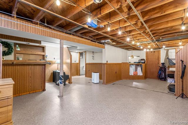 29701 Elmgrove Street, Saint Clair Shores, MI 48082