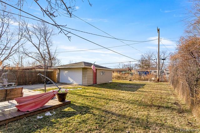 29701 Elmgrove Street, Saint Clair Shores, MI 48082