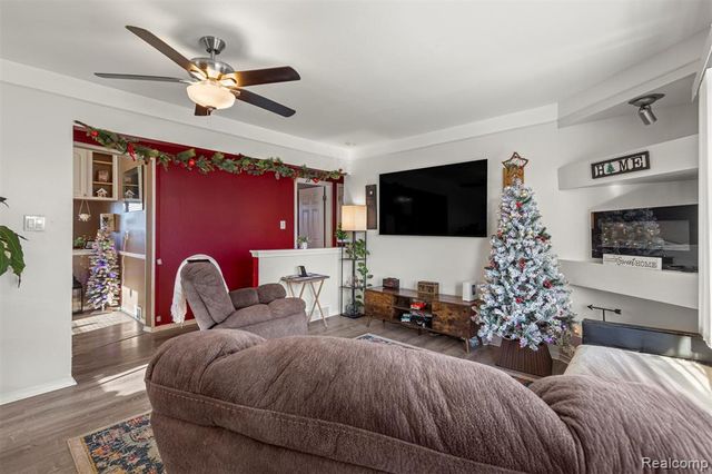 29701 Elmgrove Street, Saint Clair Shores, MI 48082