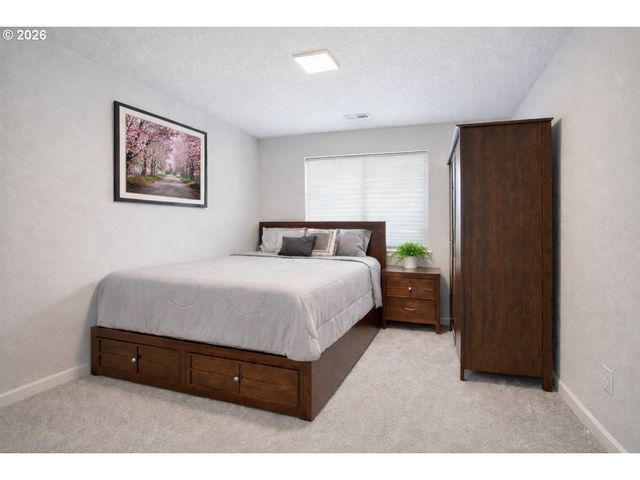 1540 19TH Ave, Forest Grove, OR 97116