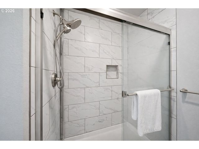 1540 19TH Ave, Forest Grove, OR 97116