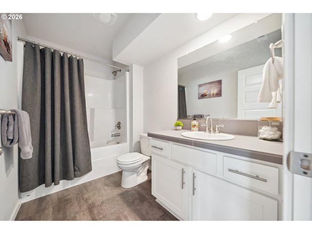 1540 19TH Ave, Forest Grove, OR 97116