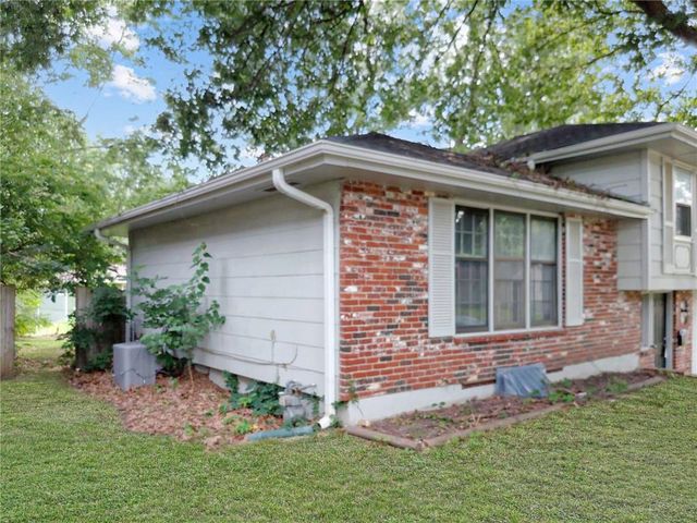 7707 E 118th Terrace, Kansas City, MO 64134