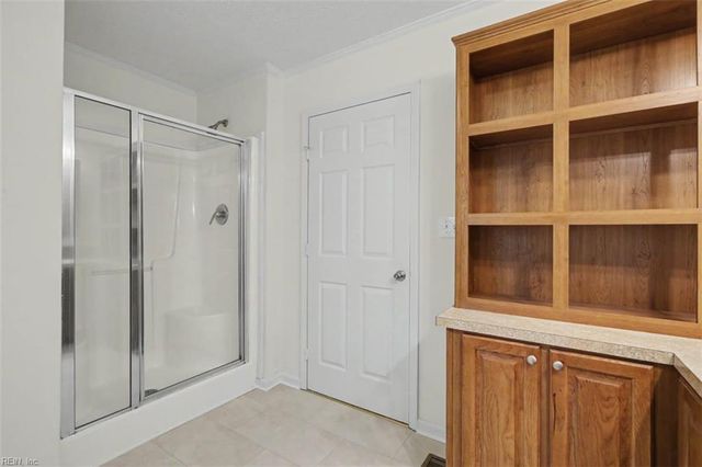 3562 Seawells Point LN, Hayes, VA 23072