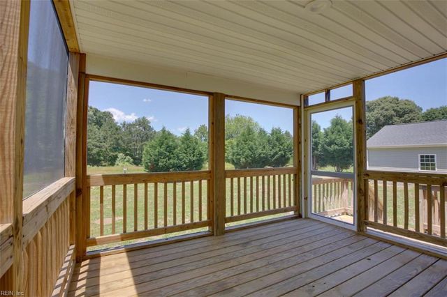 3562 Seawells Point LN, Hayes, VA 23072