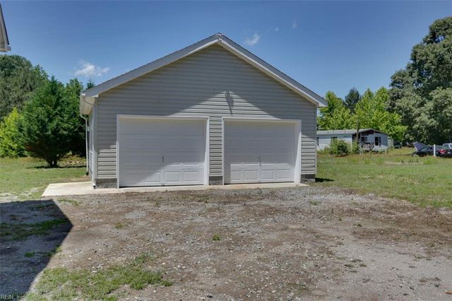 3562 Seawells Point LN, Hayes, VA 23072