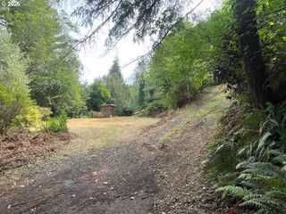 59553 HALFWAY Rd, Coos Bay, OR 97420