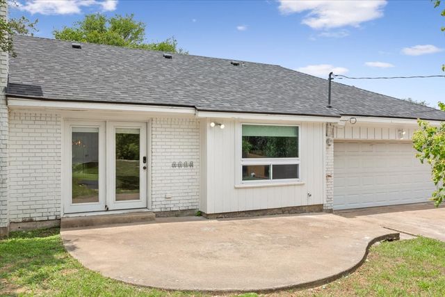 3201 Carroll Drive, Waco, TX 76708