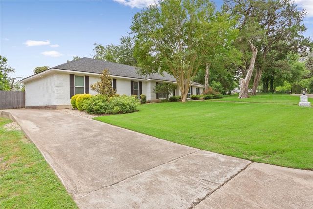 3201 Carroll Drive, Waco, TX 76708