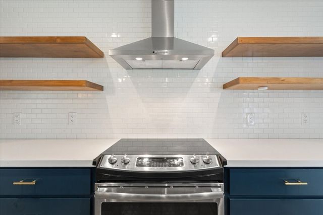 3201 Carroll Drive, Waco, TX 76708