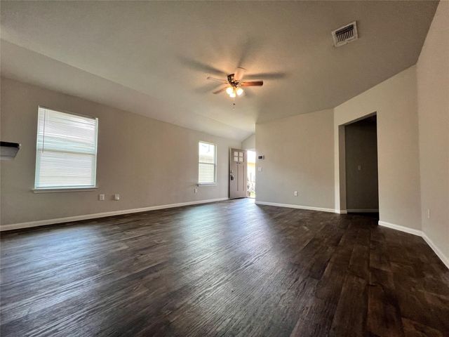 3412 Couch DR, Pflugerville, TX 78660