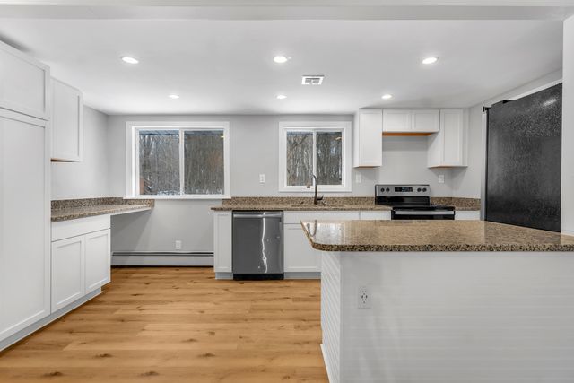 831 Opal Drive, Valparaiso, IN 46383