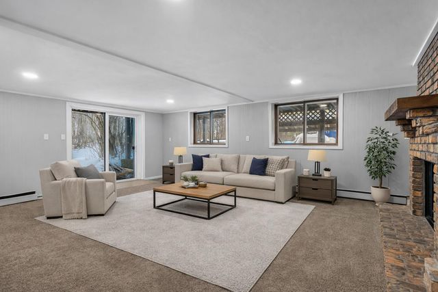 831 Opal Drive, Valparaiso, IN 46383