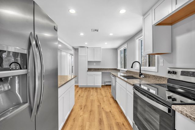 831 Opal Drive, Valparaiso, IN 46383