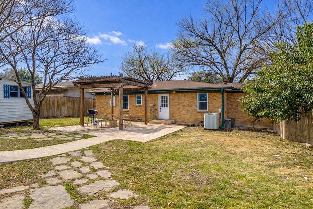 2217 Longwood Lane, Dallas, TX 75228