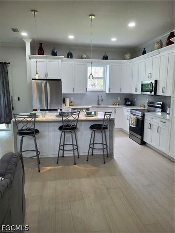 603 W 9th ST, Lehigh Acres, FL 33972