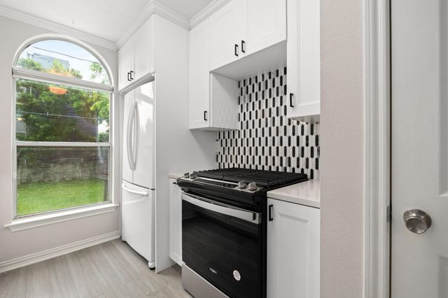 1206 Matthews Street, Houston, TX 77019