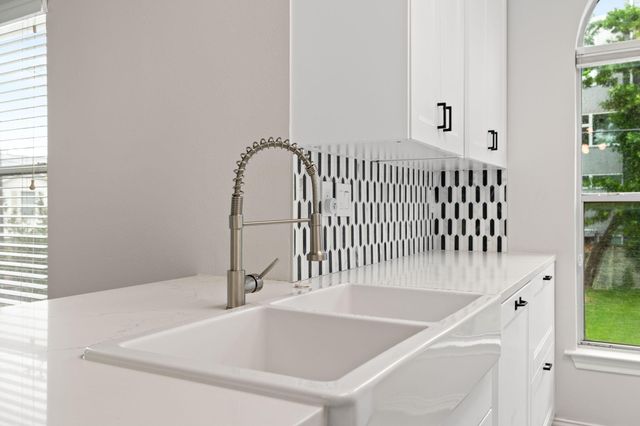 1206 Matthews Street, Houston, TX 77019