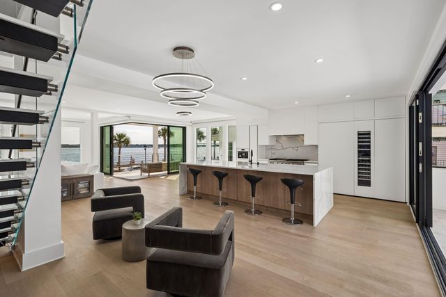 100 Murray Boulevard, Charleston, SC 29401