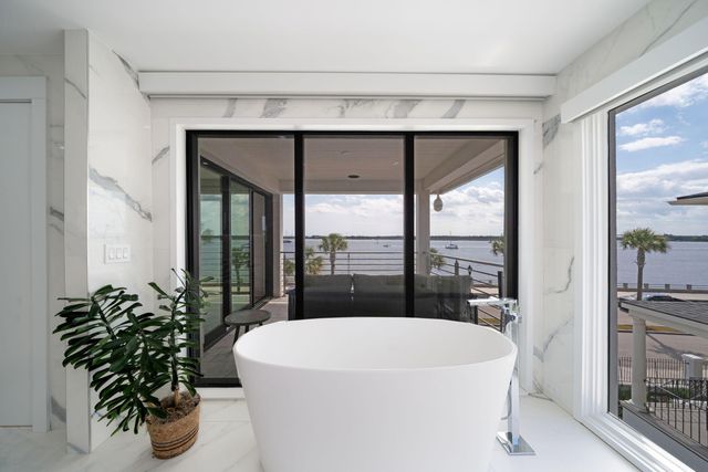 100 Murray Boulevard, Charleston, SC 29401