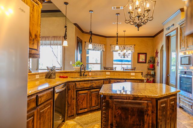 903 S Savage Creek Lane, Weatherford, TX 76087