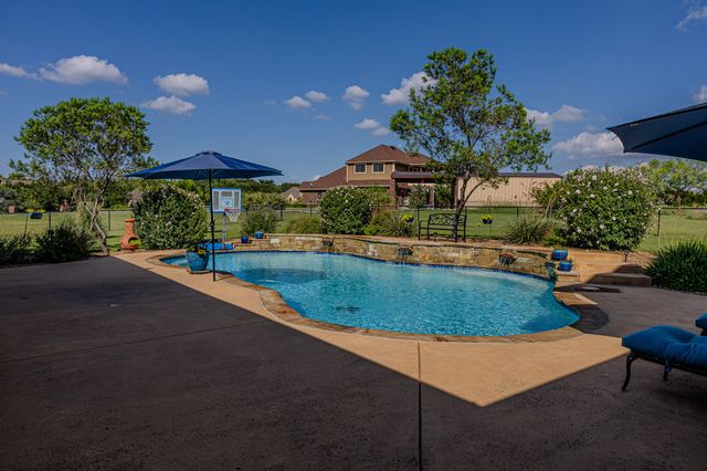 903 S Savage Creek Lane, Weatherford, TX 76087