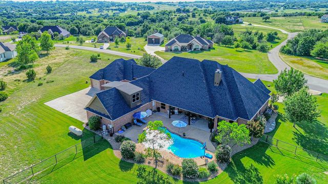 903 S Savage Creek Lane, Weatherford, TX 76087