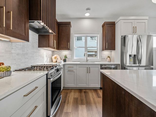 26497 Pond Court, Elko New Market, MN 55020