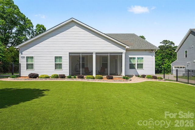 14811 Williams Place Alley, Davidson, NC 28036