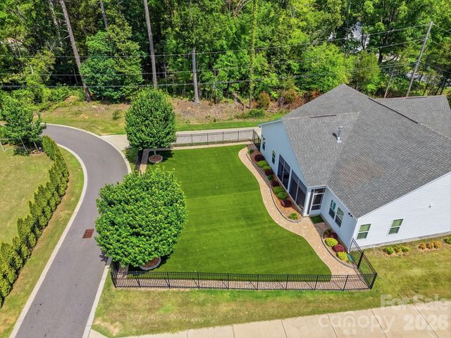 14811 Williams Place Alley, Davidson, NC 28036