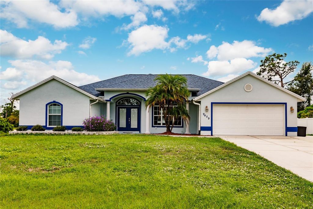 Image 1 of property listing at 9459 NEW MARTINSVILLE AVENUE, Englewood, FL 34224